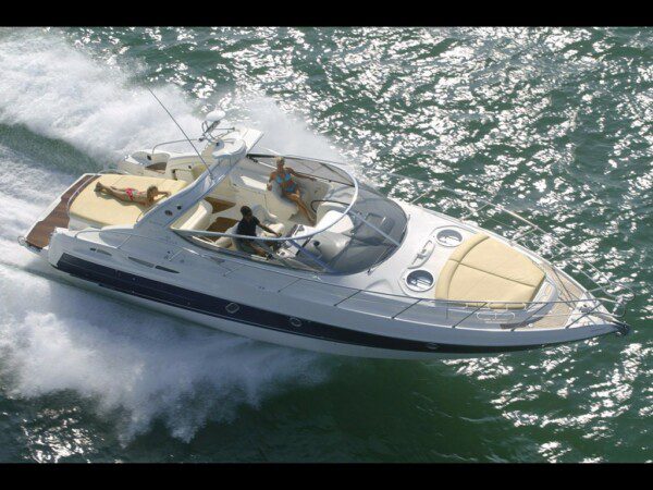 PRIVATE YACHT